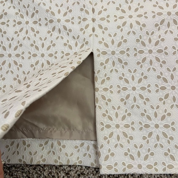 Cream beige eyelet cutout skirt size 12 polyester cotton knee length spring - Picture 3 of 8